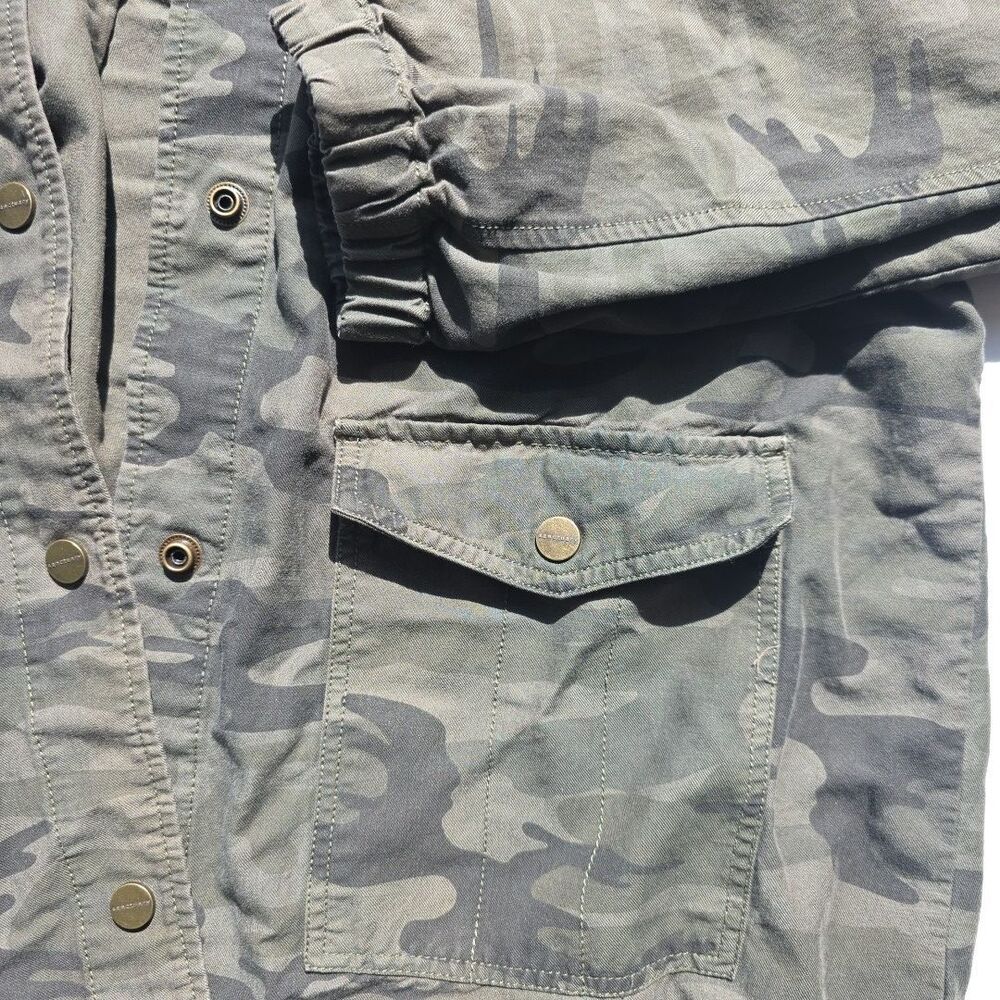 Sanctuary Hoodie Jacket Women's Camo Top w/ Snaps, Pockets L/S Green L - Picture 6 of 9